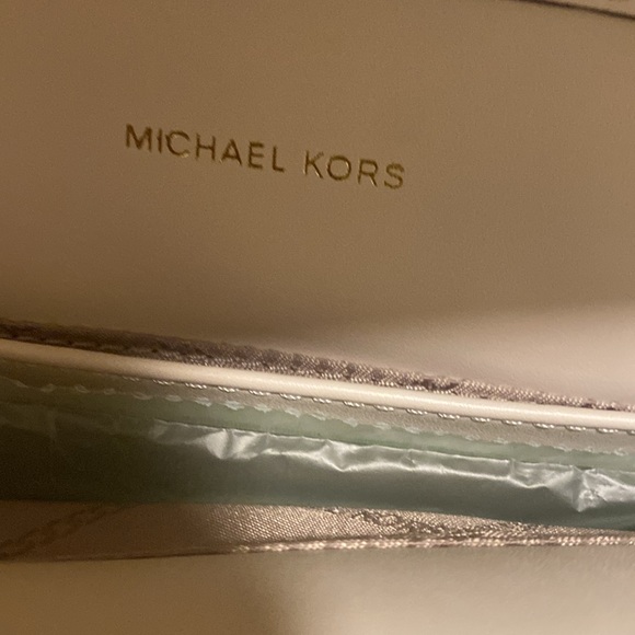 Michael KORS - Picture 7 of 8